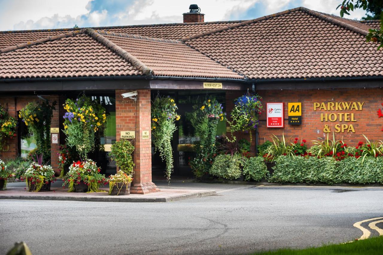 Parkway Hotel & Spa Cwmbran Exterior photo